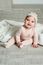 Load image into Gallery viewer, Graphic Footie-Pink