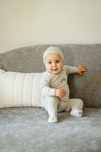 Load image into Gallery viewer, Graphic Footie-Grey