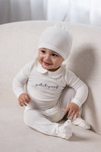 Load image into Gallery viewer, Petit Pouf Footie-White/Blue