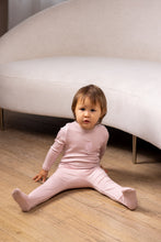 Load image into Gallery viewer, Hot Air Balloon Graphic Footie- Pink